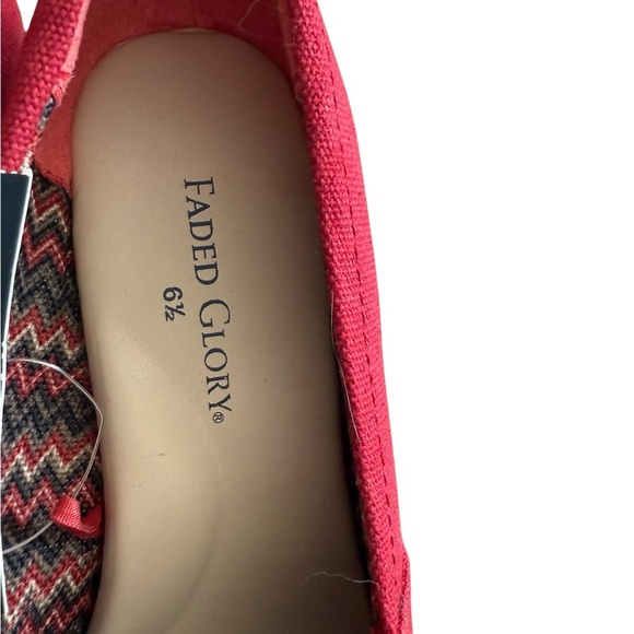 Faded Glory Red Espadrille Wedges | Size 6.5 | New| Peep toe - Picture 2 of 5